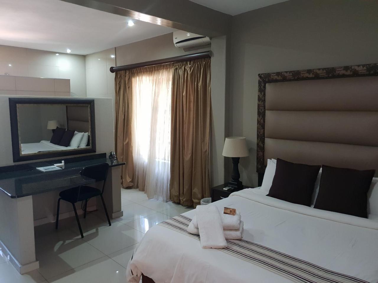 Fa'Trez Guest House & Spa Pretoria Bagian luar foto